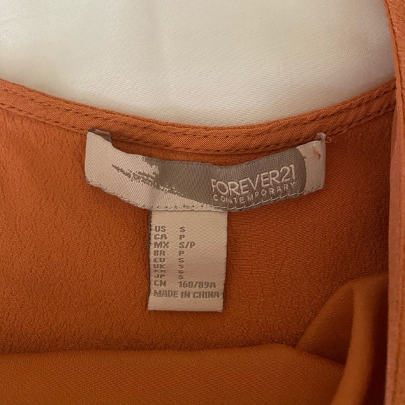 F21 Ruffled Top! - Picture 3 of 3